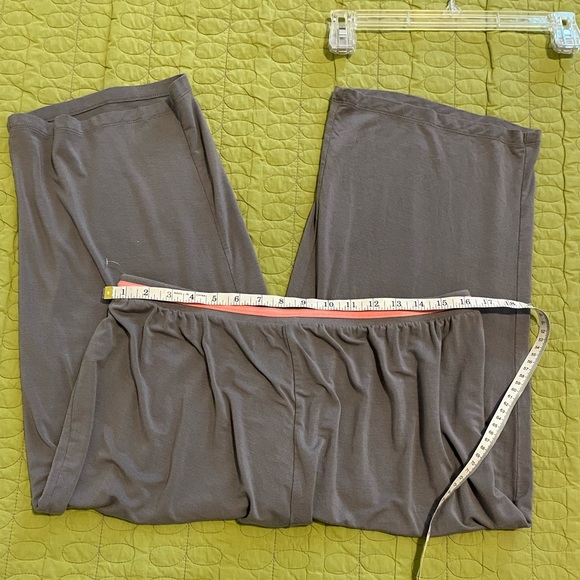 New Directions PJS Intimates 2PC Orange & Gray Pullover Top, Capri Bottom Sz Lg - Picture 10 of 12
